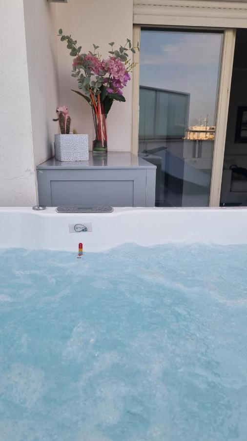 Apartamento Penthouse 40 In Trastevere With Seasonally Jacuzzi *